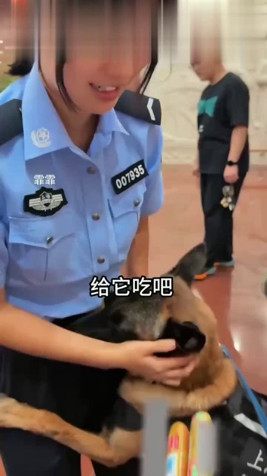 最右短视频 2544494571
